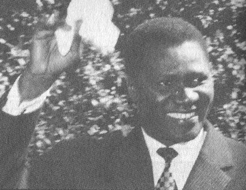 Sekou Toure et son mouchoir blanc