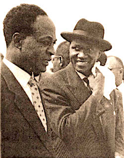 President Sekou Toure -portant un chapeau melon - et Premier ministre Kwame Nkrumah, Conakry 1959